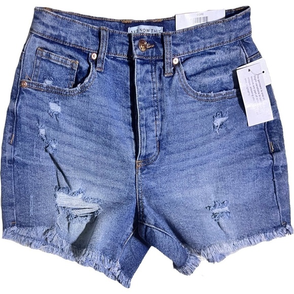 NWT AND NOW THIS Women’s High Rise Denim Shorts - Picture 1 of 12